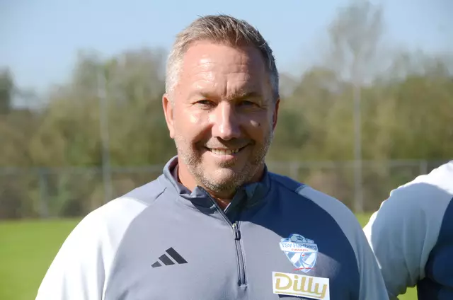 Hartberg Coach Schmid kann mit Optimismus ins Saisonfinale der Fußball Bundesliga blicken  | Foto: zVg