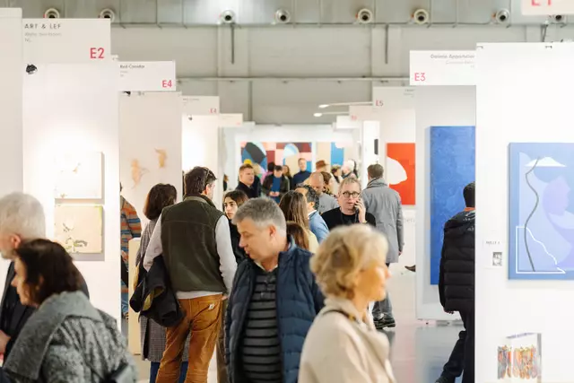 Auf der Affordable Art Fair 2025 in der Marx Halle soll leistbares Kunstsammeln ermöglicht werden.  | Foto: Affordable Art Fair