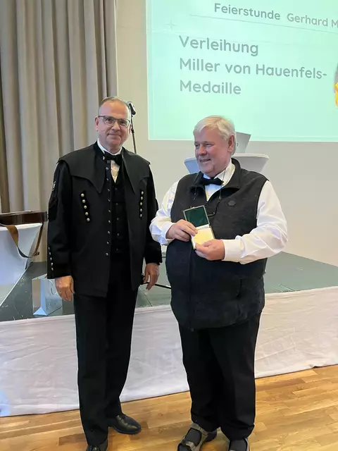 Präsident Helmut Flachberger und Gerhard Mayer. | Foto: BVÖ