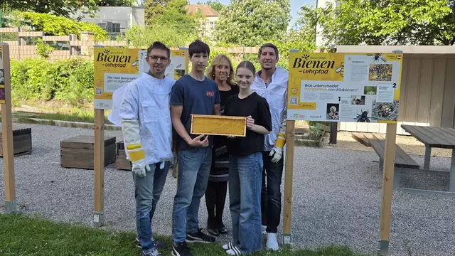 vlnr: Markus Pfannhauser, Daniel Tröstl, Eva Zillinger, Linda Breitsprecher, Fabian Scheck | Foto: Konrad Lorenz Gymnasium