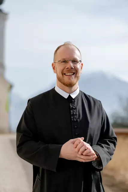 Pater Josef Beer lädt in seiner Heimatgemeinde Gratwein-Straßengel im Stift Rein zur Heimatprimiz. | Foto: Christoph Draxl