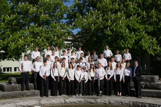 Das Jugendblasorchester St. Rupert-Musikum unter der Leitung von Klaus Vinatzer und Mario Amstätter | Foto: SBV