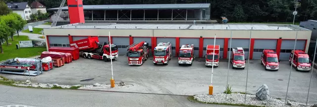 Einsatzbereit für die Gemeinschaft: Die Freiwillige Feuerwehr Velden, bei der Manfred Brugger seit Jahrzehnten engagiert ist. | Foto: FF Velden