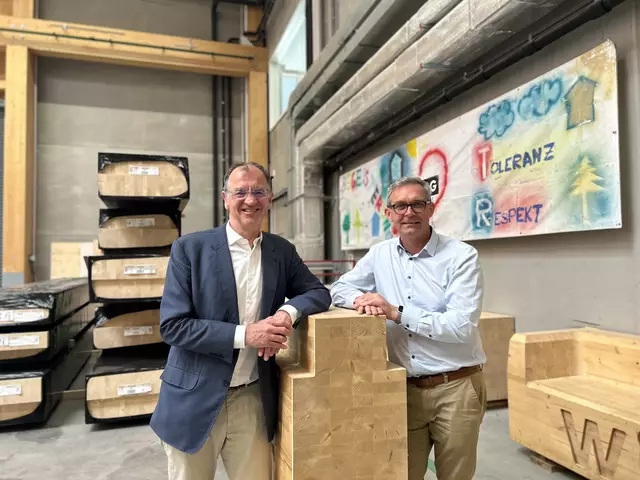 Wiehag-Chef Erich Wiesner und OÖ. Landwirtschaftskammer-Präsident Franz Waldenberger (v. l.). | Foto: MeinBezirk/Auer