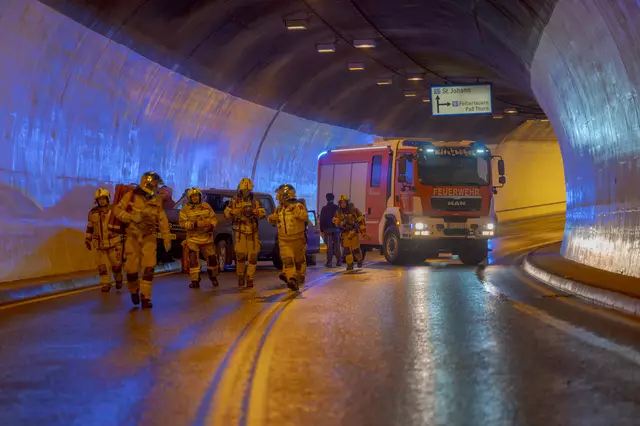 Im Anschluss an die Angelobungen und Beförderungen fand eine Übung statt. | Foto: Stadtfeuerwehr Kitzbühel