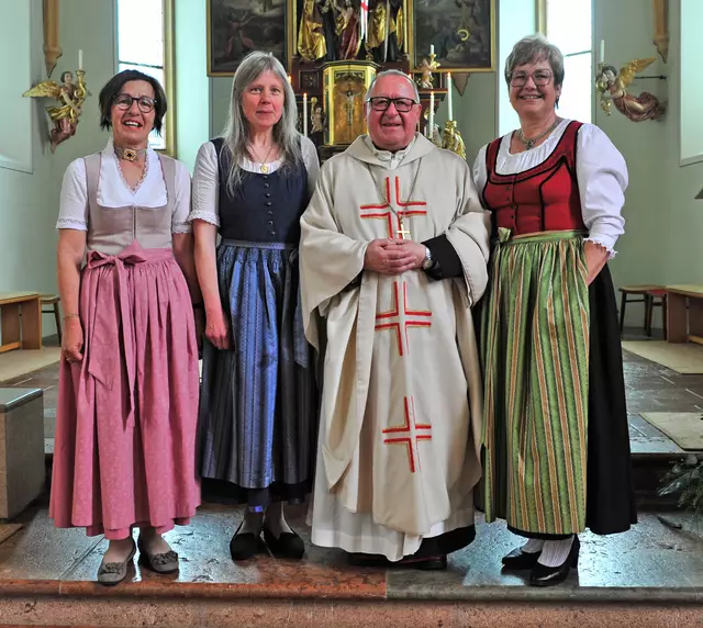 die ehemaligen Primizbräute | Foto: Peter Kröll
