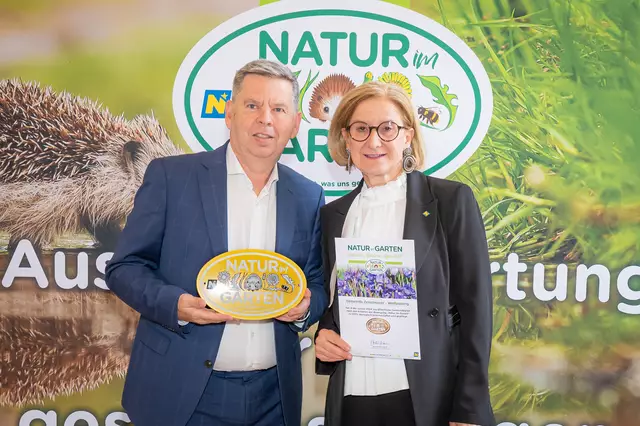 Zeiselmauer-Wolfpassing:
Vizebürgermeister Eduard Roch
Landeshauptfrau Johanna Mikl-Leitner | Foto: „Natur im Garten“ / J. Ehn