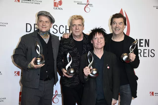 Seit ihrer Gründung im Jahr 1982 zählen Die Toten Hosen zu den prägenden Namen der deutschen Rockmusik. Bild: Die Band beim 16. Deutschen Musikautor*innenpreis im Februar. (Archiv) | Foto: Nicole Kubelka / dpa Picture Alliance / picturedesk.com