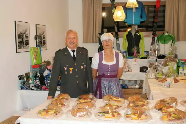 Bei der Tombola wurden vielen Preise verlost. | Foto: Rotes Kreuz Salzburg