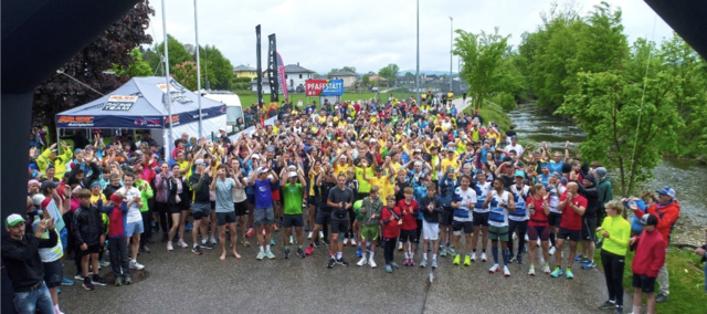 Rund 500 Teilnehmer liefen in Pfaffstätt für den guten Zweck. | Foto: Manfred Fesl