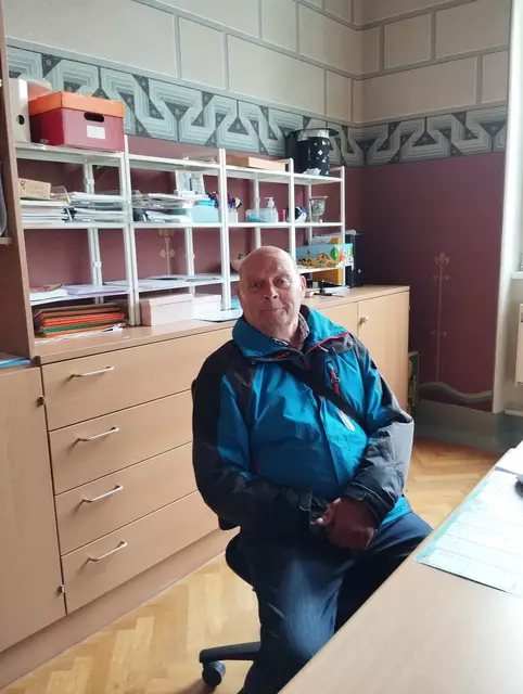 Oberlehrer und Pensionistenobmann Karl Waschenegger aus Palfau in einer Stilklasse | Foto: Frank