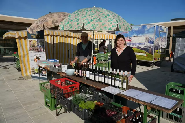 Zahlreiche Händler sind mit regionalen Produkten vertreten. | Foto: Marktgemeinde Wiener Neudorf