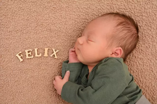 Name: Felix
Geburtsdatum: 21.04.2025
Gewicht: 3.610 g
Größe: 52 cm
Eltern: Anna Fluch und Thomas Feiel aus Tragöß | Foto: Babysmile