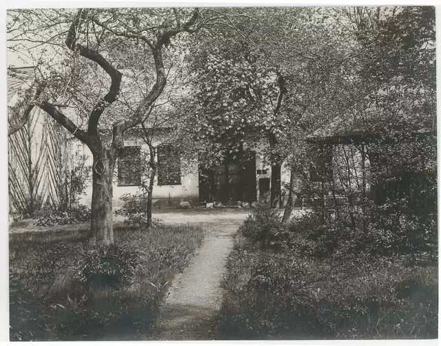 Garten und Außenansicht von Gustav Klimts Atelier in der Feldmühlgasse, 1917.  | Foto: Klimt-Foundation, Wien
