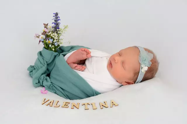 Name: Valentina
Geburtsdatum: 30.04.2025
Gewicht: 2.700 g
Größe: 49 cm
Eltern: Anna Hussauf und David Schneeberger aus Wald am Schoberpass | Foto: Babysmile