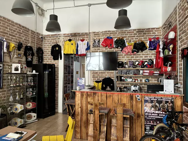 Im Eingangsbereich der Clubs soll in Zukunft ein Café als Grätzltreff entstehen.  | Foto: Luca Arztmann/MeinBezirk