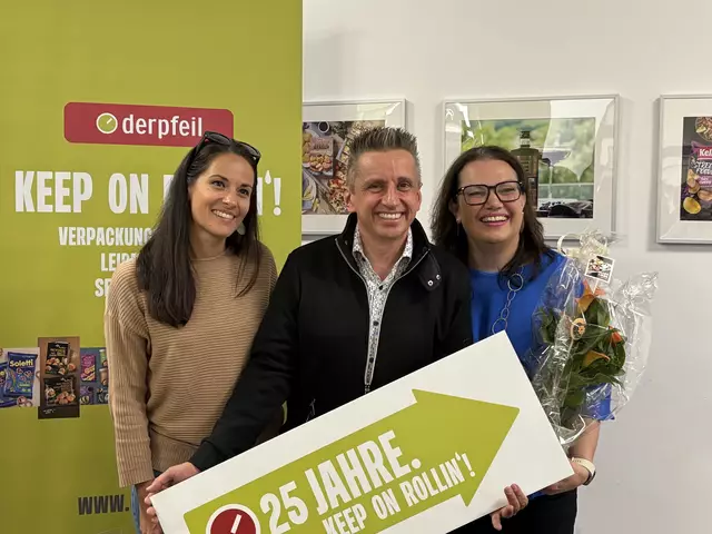 Wirtschaftsstadträtin Anja Rechberger mit Peter und Claudia Pfeil. | Foto: Marlene Trenker
