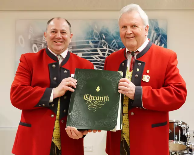 Kapellmeister Josef Penninger u. Langzeitkapellmeister Kons. Karl Rauscher | Foto: c) Musikverein Wippenham