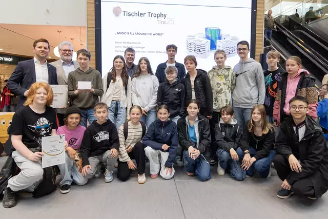 3. Platz: „Music is all around the world“
MS Mayrhofen, 3b | Foto: Christian Forcher
