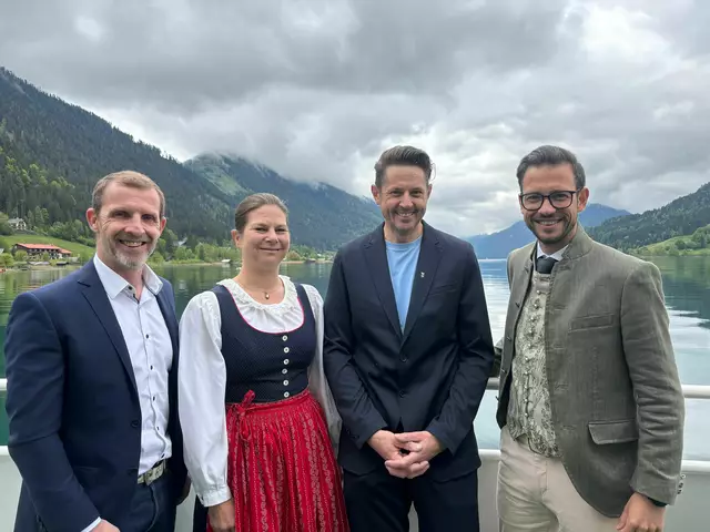 Roland Sint (Geschäftsführer NLW-Tourismusregion), Bürgermeisterin Karoline Turnschek, Hannes Müller, LR Sebastian Schuschnig (v.l.) | Foto: Büro LR Schuschnig 