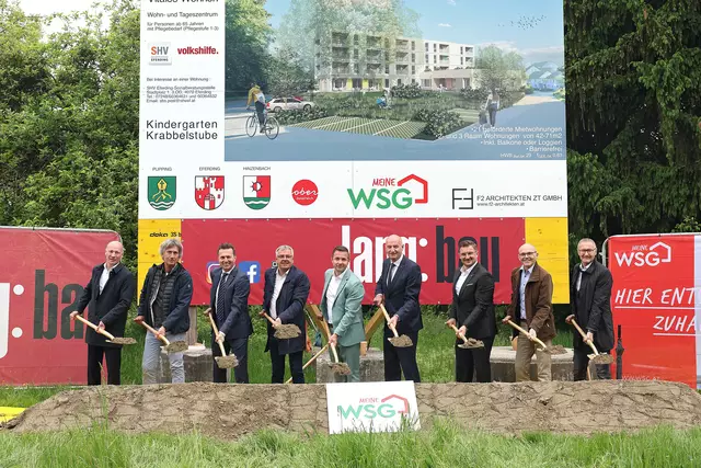 Spatenstich für das Generationen-Projekt. | Foto: Land OÖ