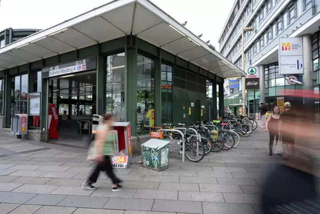 Die Situation spielte sich in der Nähe vom Bahnhof Meidling ab (Symbolbild).  | Foto: ROLAND SCHLAGER / APA / picturedesk.com 
