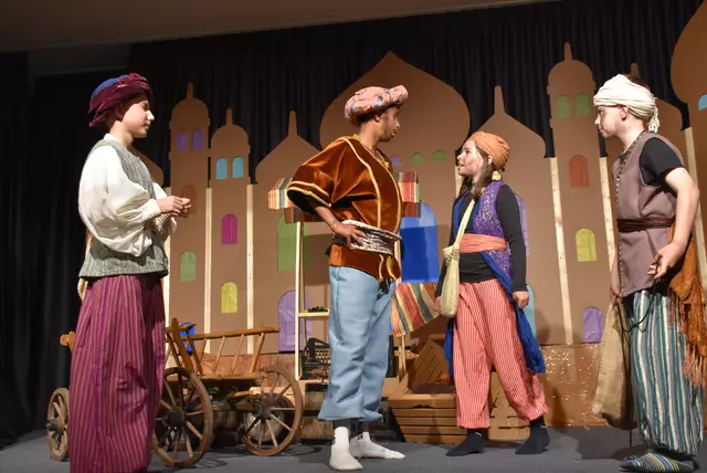 Ali Baba und die 40 Räuber. Kinder-Theater der Liedertafel Pabneukirchen mit einer "Pabneukirchner" Fassung.  | Foto: Robert Zinterhof