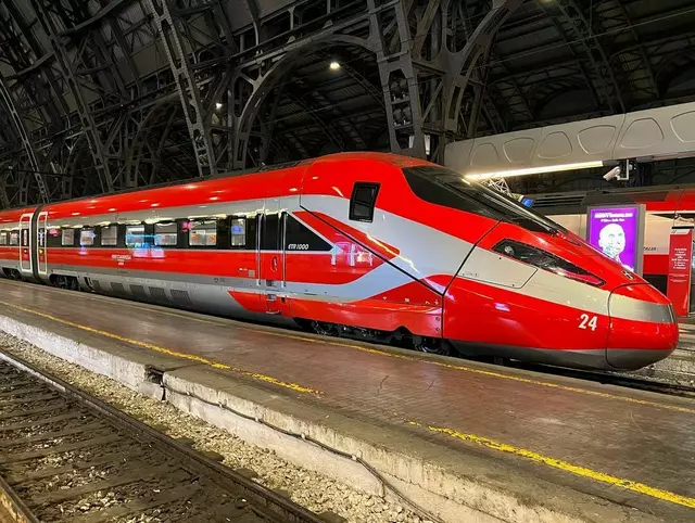 Erstmals wird der italienische Hochgeschwindigkeitszug Frecciarossa außerhalb von Italien unterwegs sein. | Foto: By Gisorr650 - Own work, CC BY-SA 4.0, https://commons.wikimedia.org/w/index.php?curid=128289010