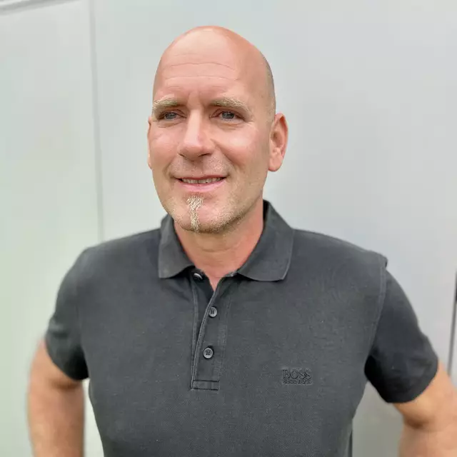 Gerhard Franz bringt mit mehr als 30 Jahren Erfahrung in der Branche und als gelernter Maschinenbauingenieur nicht nur umfangreiche Fachkenntnisse, sondern auch viel Leidenschaft für innovative Lösungen mit.  | Foto: Gerhard Franz