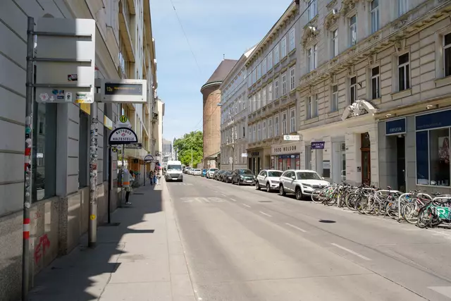 Jedoch sollen zehn Parkplätze wegfallen. | Foto: Shervin Sardari/BV8