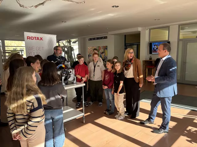 BRP-Rotax liefert der Gunskirchner Mittelschule ein Technik-Highlight als Anschauungsmaterial im Physikunterricht. | Foto: BRP-Rotax GmbH & Co KG