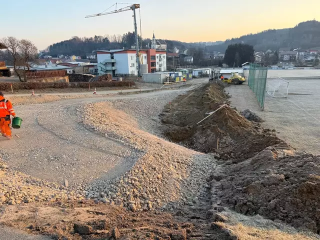 Durch die Arbeiten in Eigenregie und durch die Verwendung von Bauschutt sparte sich die Gemeinde Olbendorf 124.000 Euro. | Foto: Gemeinde Olbendorf