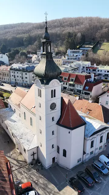 Die Kirche in Purkersdorf wurde in den vergangenen Woche Schauplatz mehrerer Verbrechen. (Archivbild) | Foto: SpektakulAIR.at