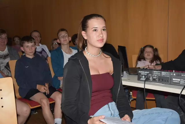 Ali Baba und die 40 Räuber. Kinder-Theater der Liedertafel Pabneukirchen mit einer "Pabneukirchner" Fassung.  | Foto: Robert Zinterhof