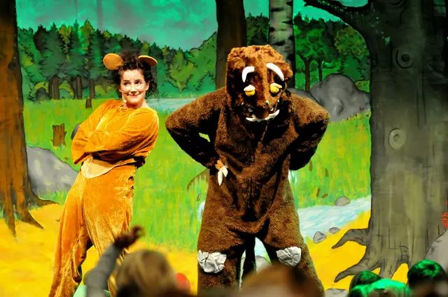 Am Freitag, den 23. Mai um 16:00 Uhr, verwandelt sich das Kulturzentrum Hallwang in eine bunte Bühne für das beliebte Kinderstück „Der Grüffelo“, aufgeführt vom renommierten Kindertheater TipTap. | Foto: Kulturzentrum Hallwang