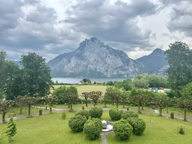 Der Waldcampus befindet sich in Traunkirchen am Traunsee – mit wunderbarem Blick auf den Traunstein. | Foto: MeinBezirk/Auer