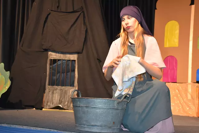 Ali Baba und die 40 Räuber. Kinder-Theater der Liedertafel Pabneukirchen mit einer "Pabneukirchner" Fassung.  | Foto: Robert Zinterhof