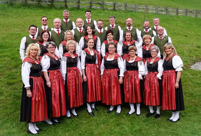 Die Singgemeinschaft Nockklång Patergassen besteht derzeit aus 32 aktiven Sängerinnen und Sängern | Foto: Privat