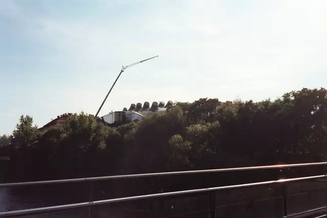 Ein unverwechselbares Erscheinungsbild, das sich von der Umgebung abhebt: Das „freundlichen Alien“ in Graz | Foto: Wolfram Dornik