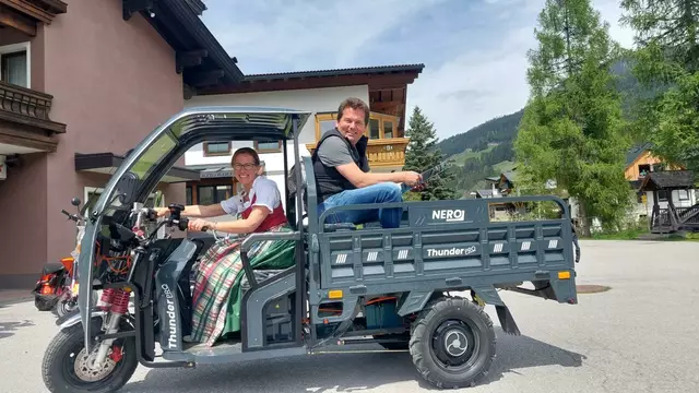 Im Rahmen der Bildungswoche konnten auch Elektrofahrzeuge, Lastenräder und vieles mehr ausprobiert werden. | Foto: Salzburger Bildungswerk/Gerhard Bayer