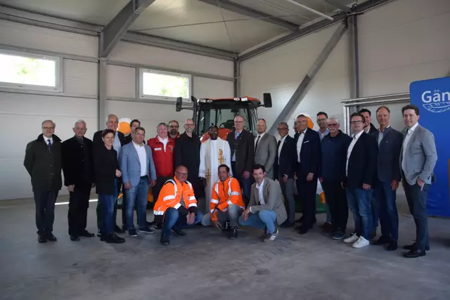 Zahlreiche Bürgermeisterinnen und Bürgermeister aus der Region besichtigten das fertiggestellte Projekt. | Foto: Rahel Mold