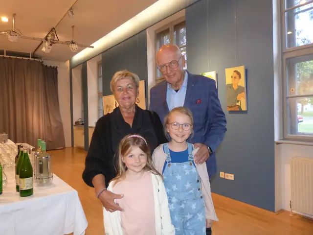 Besucher:innen jeder Altersgruppe waren gleichermaßen von der Vernissage fasziniert! 