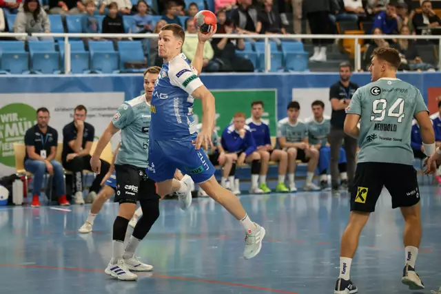 HC Linz-Spielmacher Lucijan Fizuleto rechnet mit einem harten Schlagabtausch gegen UHK Krems.  | Foto: HC Linz AG