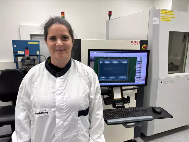 Katherina Dobes ist Senior Managerin für Operations bei Beyond Gravity. | Foto: Michael Marbacher/MeinBezirk