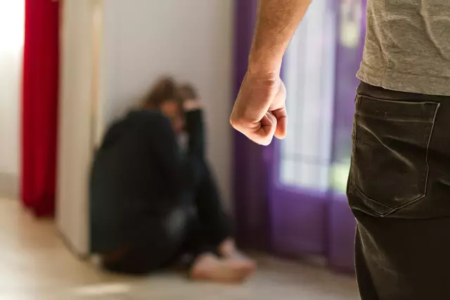 Opfer von körperlicher oder sexueller Gewalt haben es in Oberösterreich nicht unbedingt einfach, Unterstützung zu finden. Diese Woche etwa schickte ein Linzer Krankenhaus ein Vergewaltungsopfer ohne Behandlung weg, da es keinen Aufnahmetag hatte. | Foto: sdecoret/panthermedia