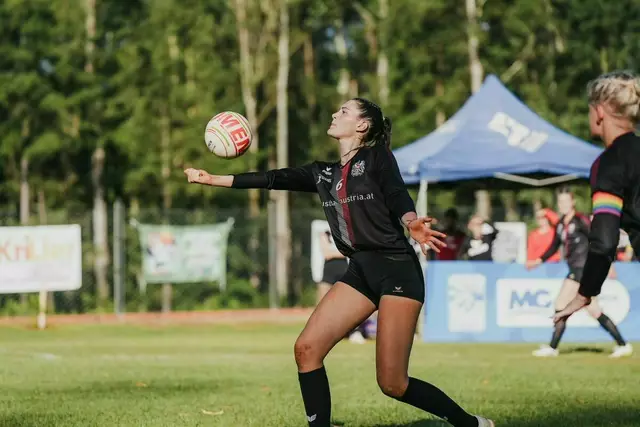 Faustball erfreut sich auch bei den Damen immer größerer Beliebtheit. | Foto: Uwe Spille & ÖFBB Faustball Austria