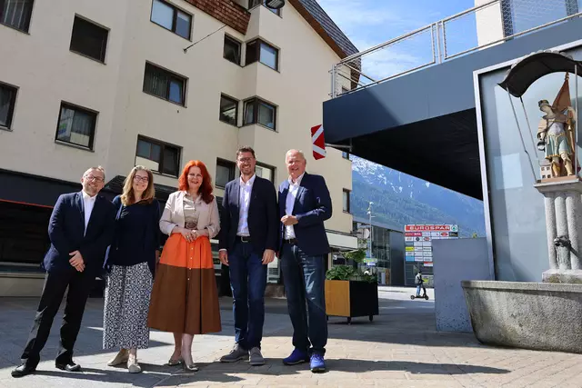 Bild: v.l.n.r.: Stickler, Baumann, Hagele, Härting, Salzburger.  | Foto: MG Telfs