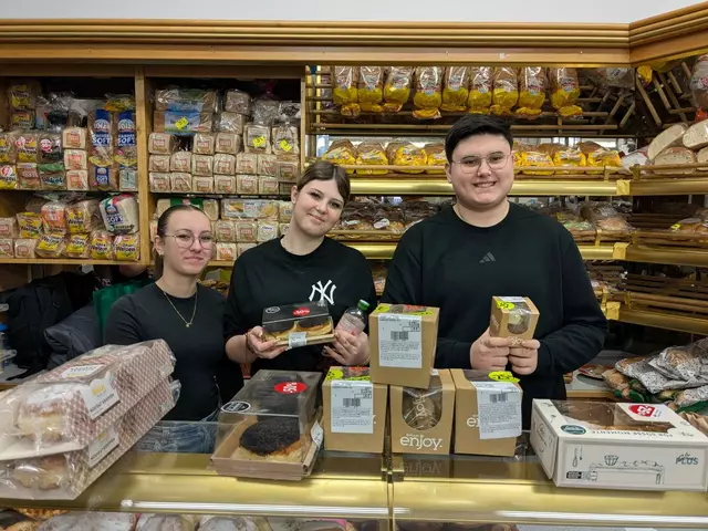 v.l.n.r: Annalina Wagner, Jessica Kugelgruber, Admir Udovcic übernehmen Verantwortung | Foto: Schulzentrum Ybbs