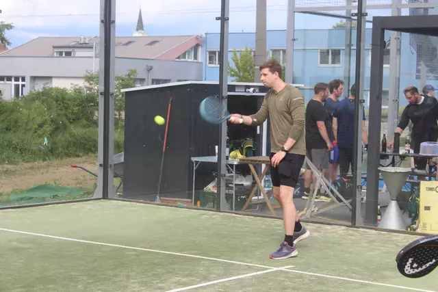 Viele Sportler beteiligten sich beim Padel-Turnier. | Foto: arbes
