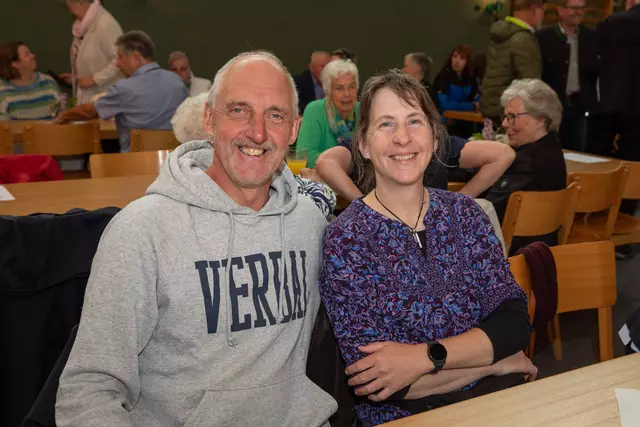 "Schneeberg-Koarl" Tisch und seine Verena waren beim Konzert mit dabei. | Foto: er